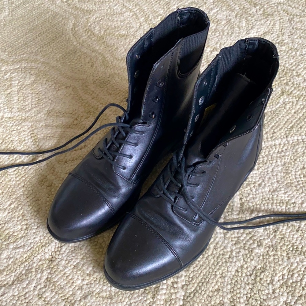 Arita 7.5 Boots ! View 2